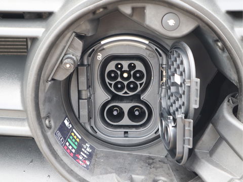 Mercedes-Benz eSprinter 314 Accu 113 kWh WLPT 445 KM - Snelladen - L3H2 Maxi - Trekhaak