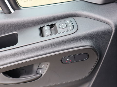 Mercedes-Benz eSprinter 314 Accu 113 kWh WLPT 445 KM - Snelladen - L3H2 Maxi - Trekhaak