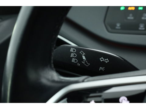 Volkswagen ID.3 Pro 58 kWh | Navi | Adapt. Cruise | Stoel- Stuurverw. | PDC V+A | Apple CarPlay |