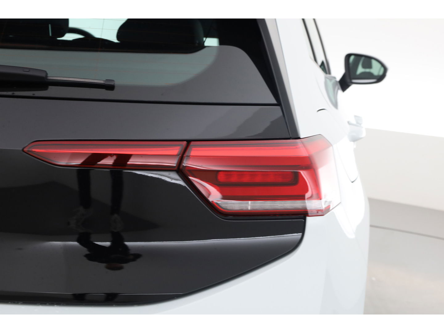 Volkswagen ID.3 Pro 58 kWh | Navi | Adapt. Cruise | Stoel- Stuurverw. | PDC V+A | Apple CarPlay |