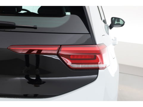 Volkswagen ID.3 Pro 58 kWh | Navi | Adapt. Cruise | Stoel- Stuurverw. | PDC V+A | Apple CarPlay |