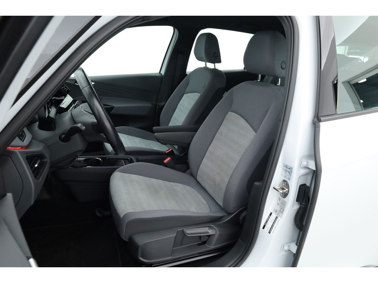 Volkswagen ID.3 Pro 58 kWh | Navi | Adapt. Cruise | Stoel- Stuurverw. | PDC V+A | Apple CarPlay |