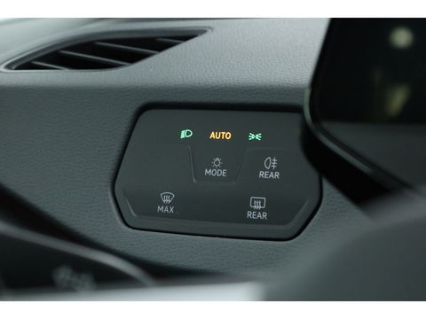 Volkswagen ID.3 Pro 58 kWh | Navi | Adapt. Cruise | Stoel- Stuurverw. | PDC V+A | Apple CarPlay |