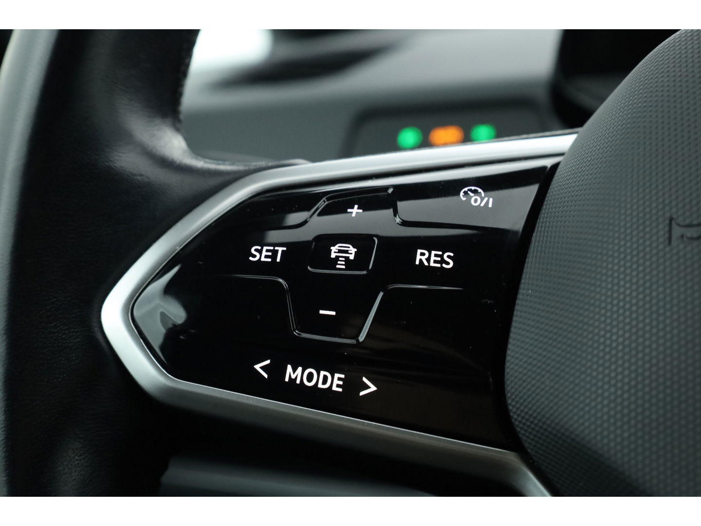 Volkswagen ID.3 Pro 58 kWh | Navi | Adapt. Cruise | Stoel- Stuurverw. | PDC V+A | Apple CarPlay |