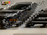 Mitsubishi Outlander - 2.0 PHEV instyle+ Automaat (SCHUIFDAK, NAVIGATIE, LEDER, STUUR/STOELVERWARMING, 360 CAMERA, ELEK SPORTSTOELEN, ADAPTIVE CRUISE, GETINT GLAS, NIEUWSTAAT)