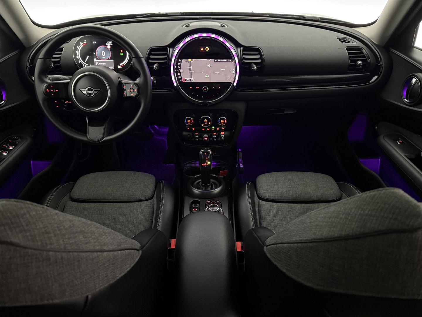 MINI Clubman 1.5 Cooper Classic | Virtual | Sfeerverl. | Camera | LED | Cruise | Navi | Stoelverw. | Parkeersens.