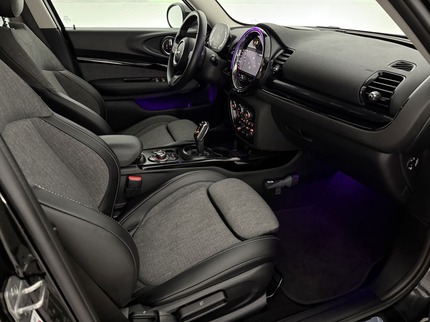 MINI Clubman 1.5 Cooper Classic | Virtual | Sfeerverl. | Camera | LED | Cruise | Navi | Stoelverw. | Parkeersens.