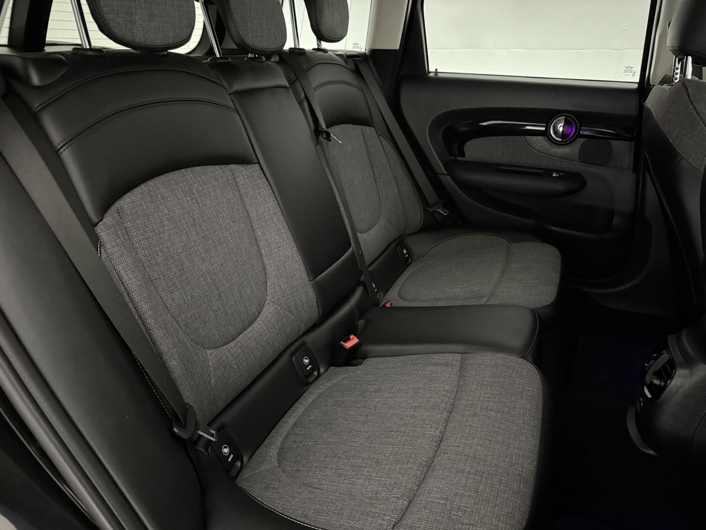 MINI Clubman 1.5 Cooper Classic | Virtual | Sfeerverl. | Camera | LED | Cruise | Navi | Stoelverw. | Parkeersens.