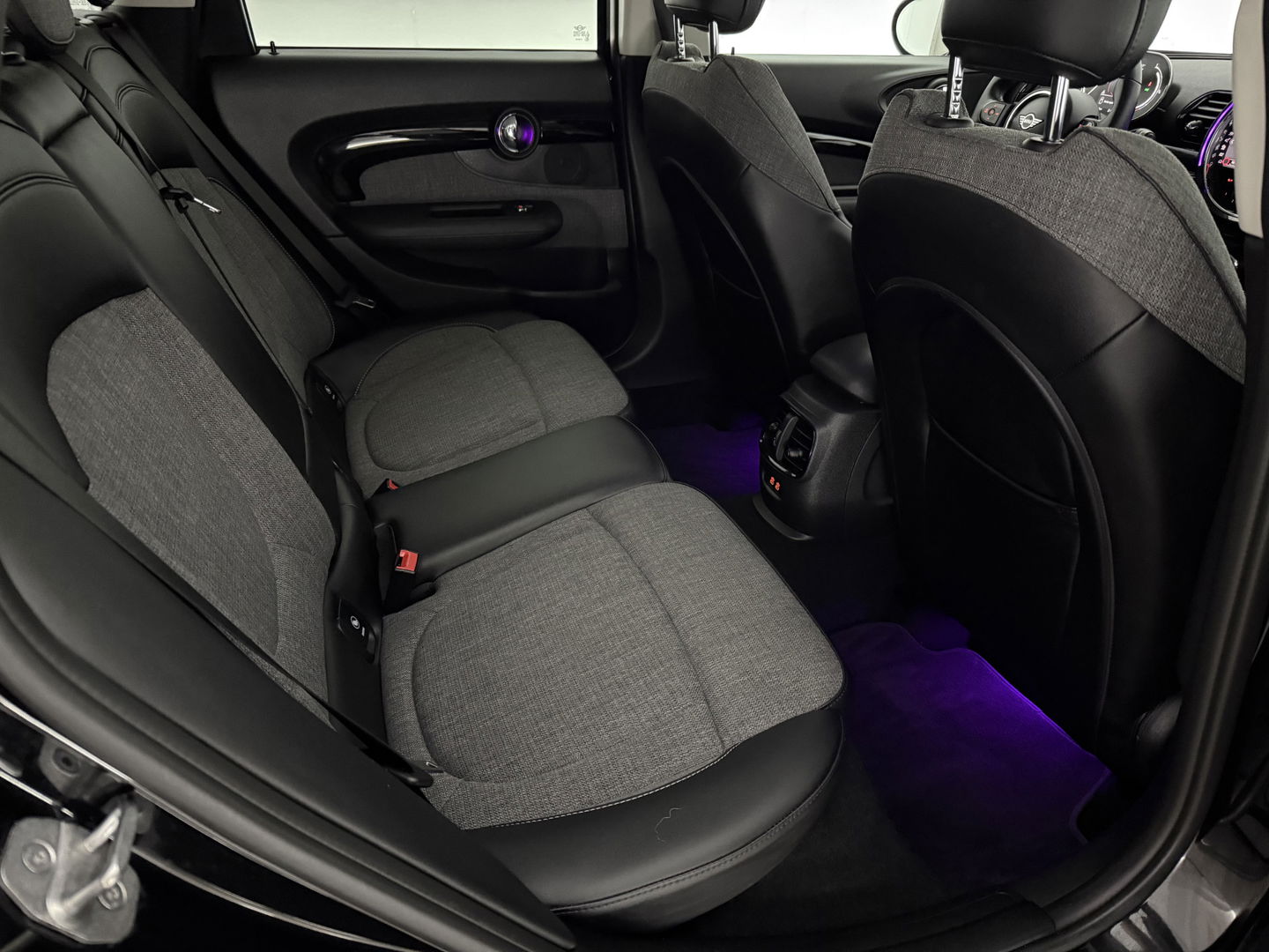 MINI Clubman 1.5 Cooper Classic | Virtual | Sfeerverl. | Camera | LED | Cruise | Navi | Stoelverw. | Parkeersens.