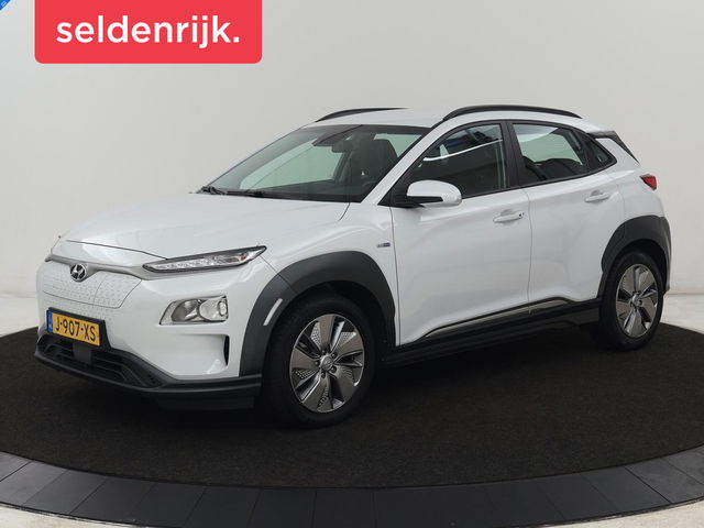 Hyundai KONA - EV Comfort 64 kWh | Trekhaak | Adaptive cruise | Warmtepomp | Camera | Carplay | Keyless | Navigatie | Climate control