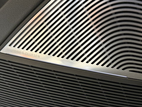 Audi Q8 4.0 TFSI V8T 601PK RS Q8 q. / carbon / ceramic brakes / B&O