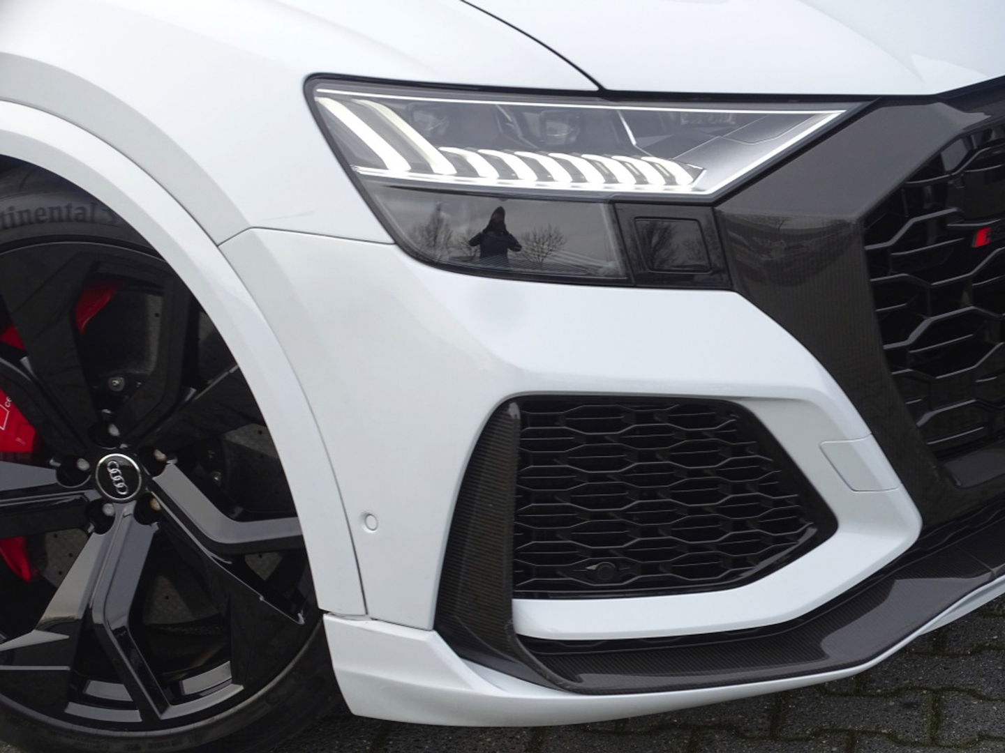 Audi Q8 4.0 TFSI V8T 601PK RS Q8 q. / carbon / ceramic brakes / B&O