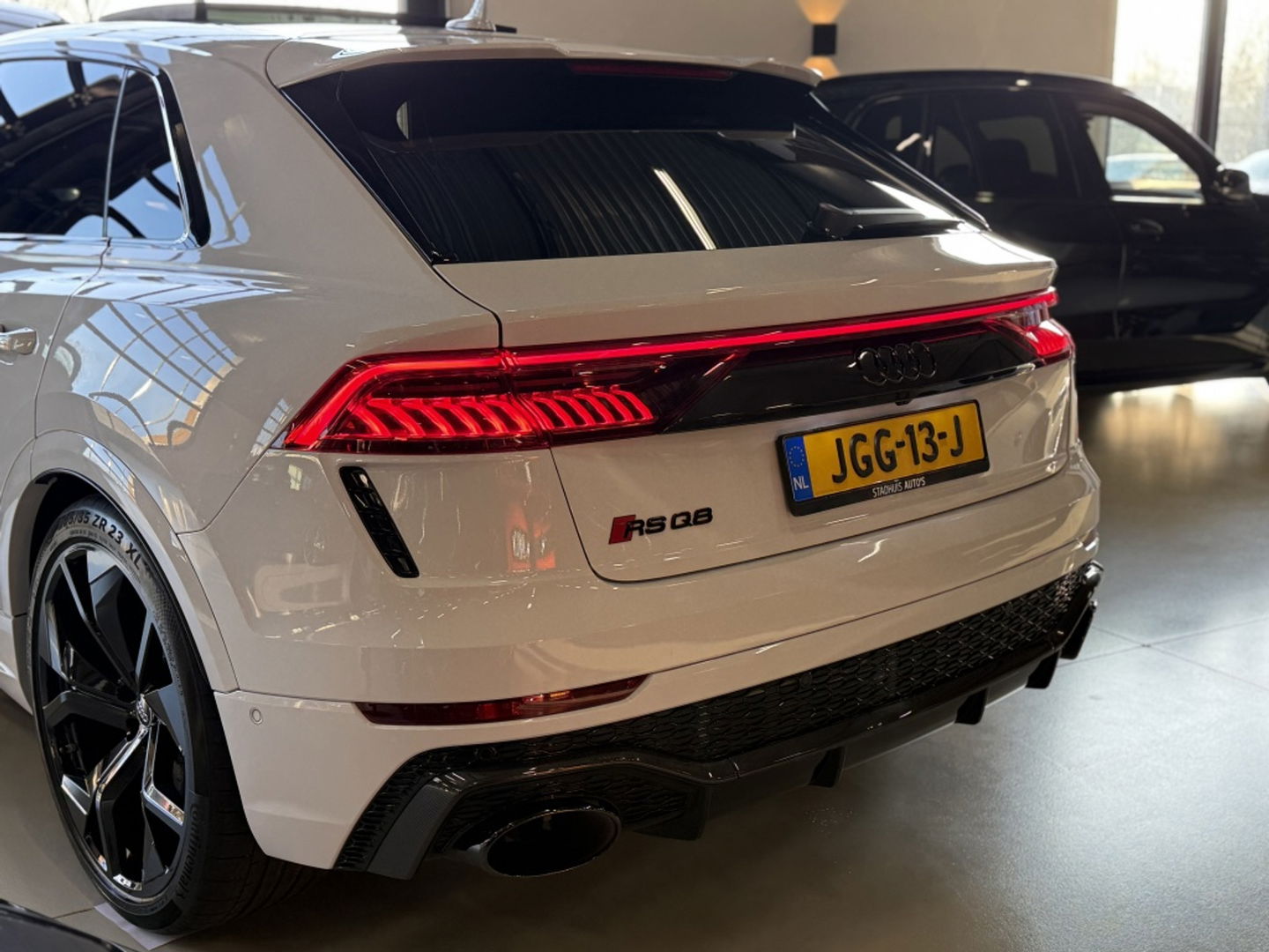 Audi Q8 4.0 TFSI V8T 601PK RS Q8 q. / carbon / ceramic brakes / B&O