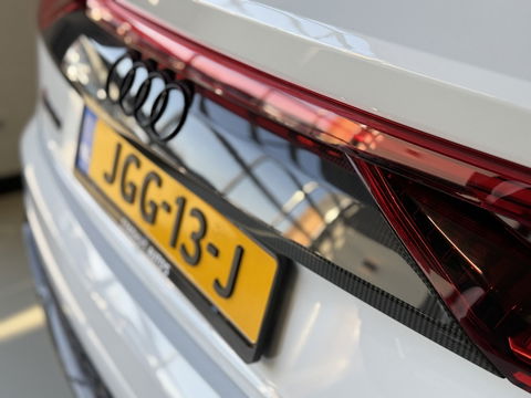 Audi Q8 4.0 TFSI V8T 601PK RS Q8 q. / carbon / ceramic brakes / B&O