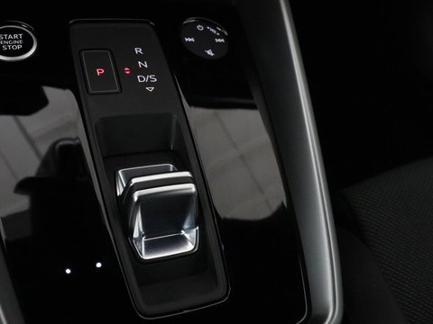 Audi A3 40 TFSIe Business edition | Adaptive cruise | Sportstoelen | Carplay | Virtual Cockpit | Audi Sound | Climate control | Navigatie | Full LED | PHEV | Plug In
