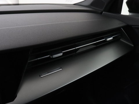 Audi A3 40 TFSIe Business edition | Adaptive cruise | Sportstoelen | Carplay | Virtual Cockpit | Audi Sound | Climate control | Navigatie | Full LED | PHEV | Plug In