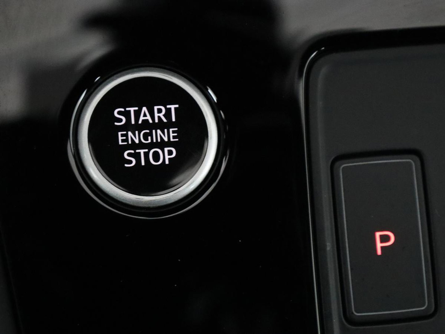 Audi A3 40 TFSIe Business edition | Adaptive cruise | Sportstoelen | Carplay | Virtual Cockpit | Audi Sound | Climate control | Navigatie | Full LED | PHEV | Plug In