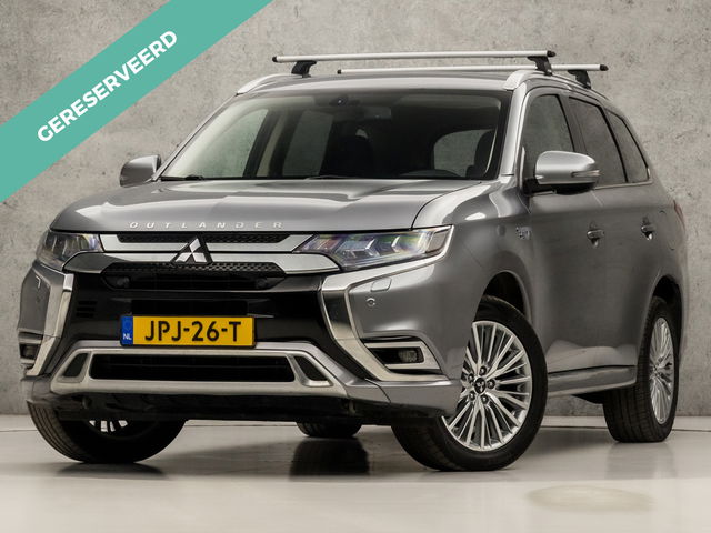Mitsubishi Outlander - 2.4 PHEV Intense 225Pk Automaat (GROOT NAVI, LEDER/ALCANTARA, CAMERA, STOELVERWARMING, SPORTSTOELEN, GETINT GLAS, CRUISE, KEYLESS, ELEK ACHTERKLEP, NIEUWSTAAT)