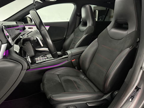 Mercedes-Benz CLA-Klasse Shooting Brake 200 AMG | Pano | Sfeer | Virtual | Camera | Trekh. | Carplay | LED | NAP