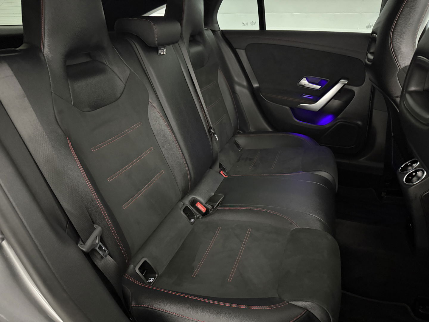 Mercedes-Benz CLA-Klasse Shooting Brake 200 AMG | Pano | Sfeer | Virtual | Camera | Trekh. | Carplay | LED | NAP