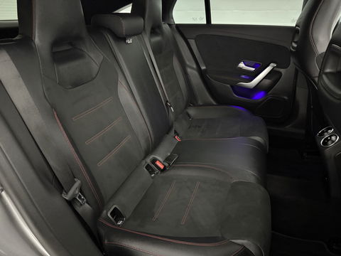 Mercedes-Benz CLA-Klasse Shooting Brake 200 AMG | Pano | Sfeer | Virtual | Camera | Trekh. | Carplay | LED | NAP