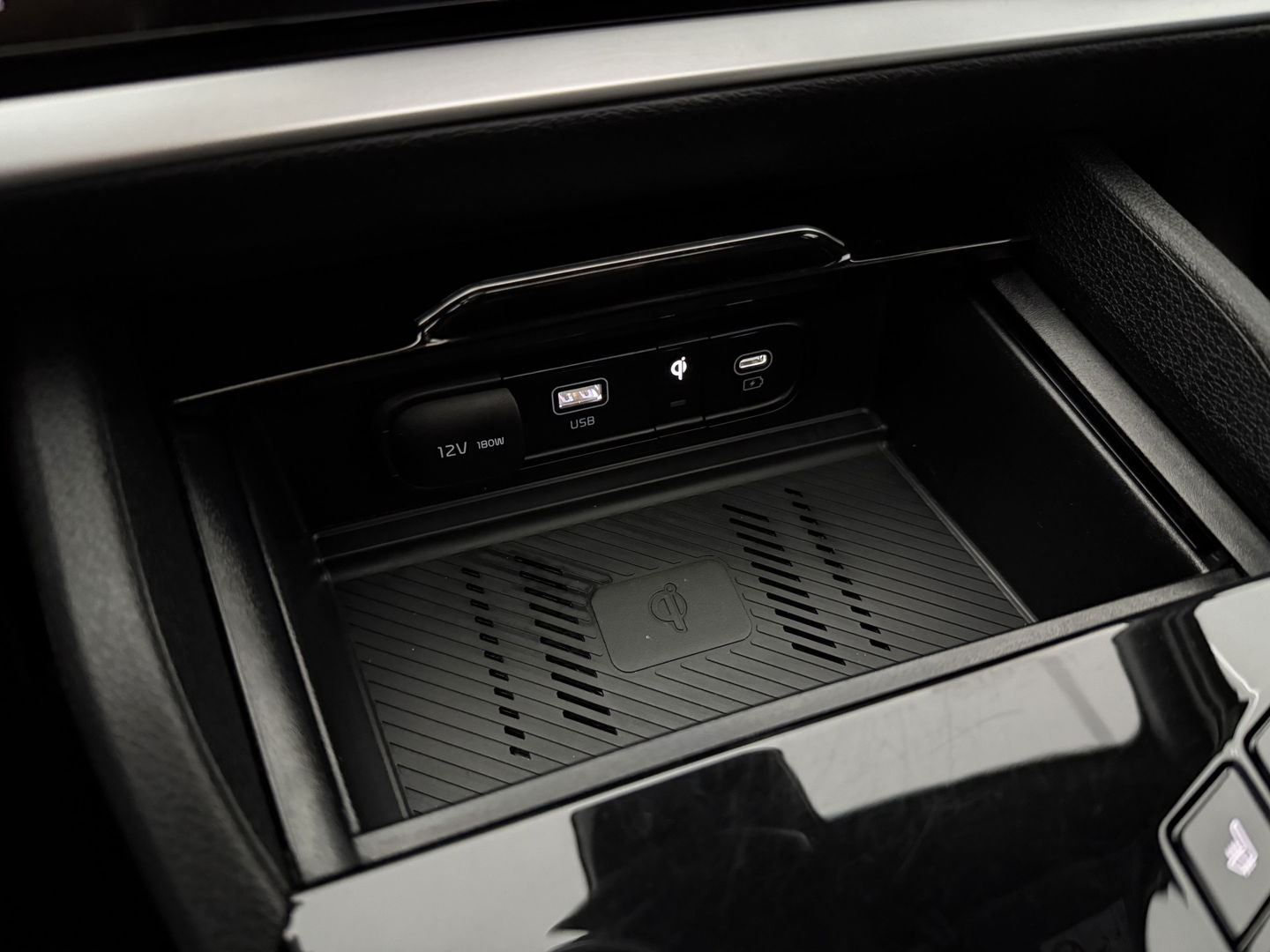 Kia Sportage 1.6 T-GDi PHEV AWD GT-Line | SOH 97% | Pano | 360° | Memory | Virtual | Sfeer | Carplay | Trekh. | Stoel/Stuurverw. | Adap. Cruise |