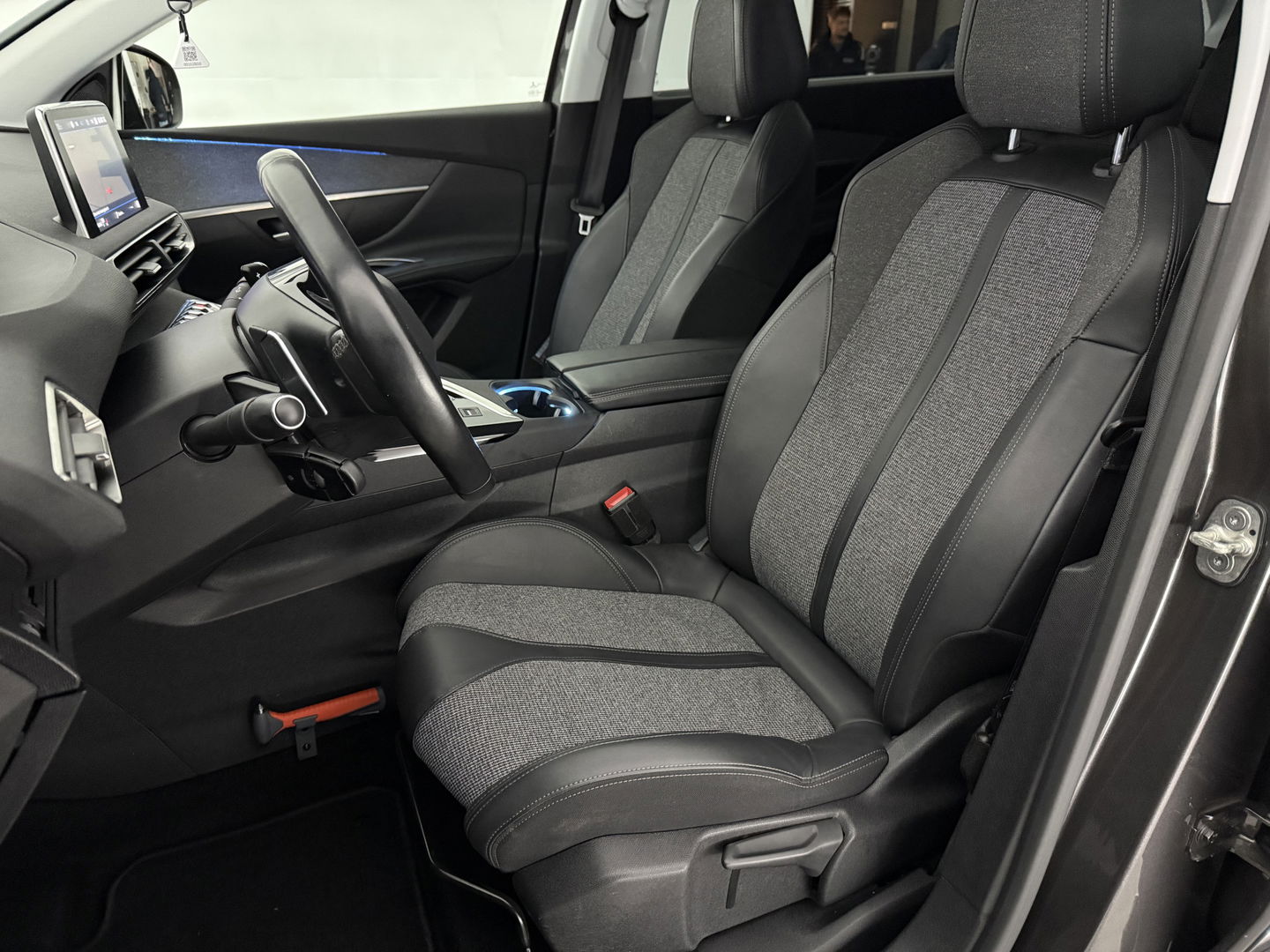 Peugeot 5008 1.2 PureTech 7p. | 360° | Virtual | Sfeer | Trekh. | Carplay | Cruise | Navi | NAP