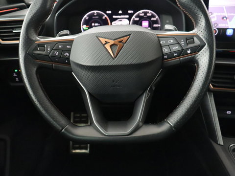 CUPRA Leon 1.4 e-Hybrid | Stoelverwarming | Camera | Carplay | Sfeerverlichting | Navigatie | Full LED | Sportstoelen | Half leder | PHEV | Plug In