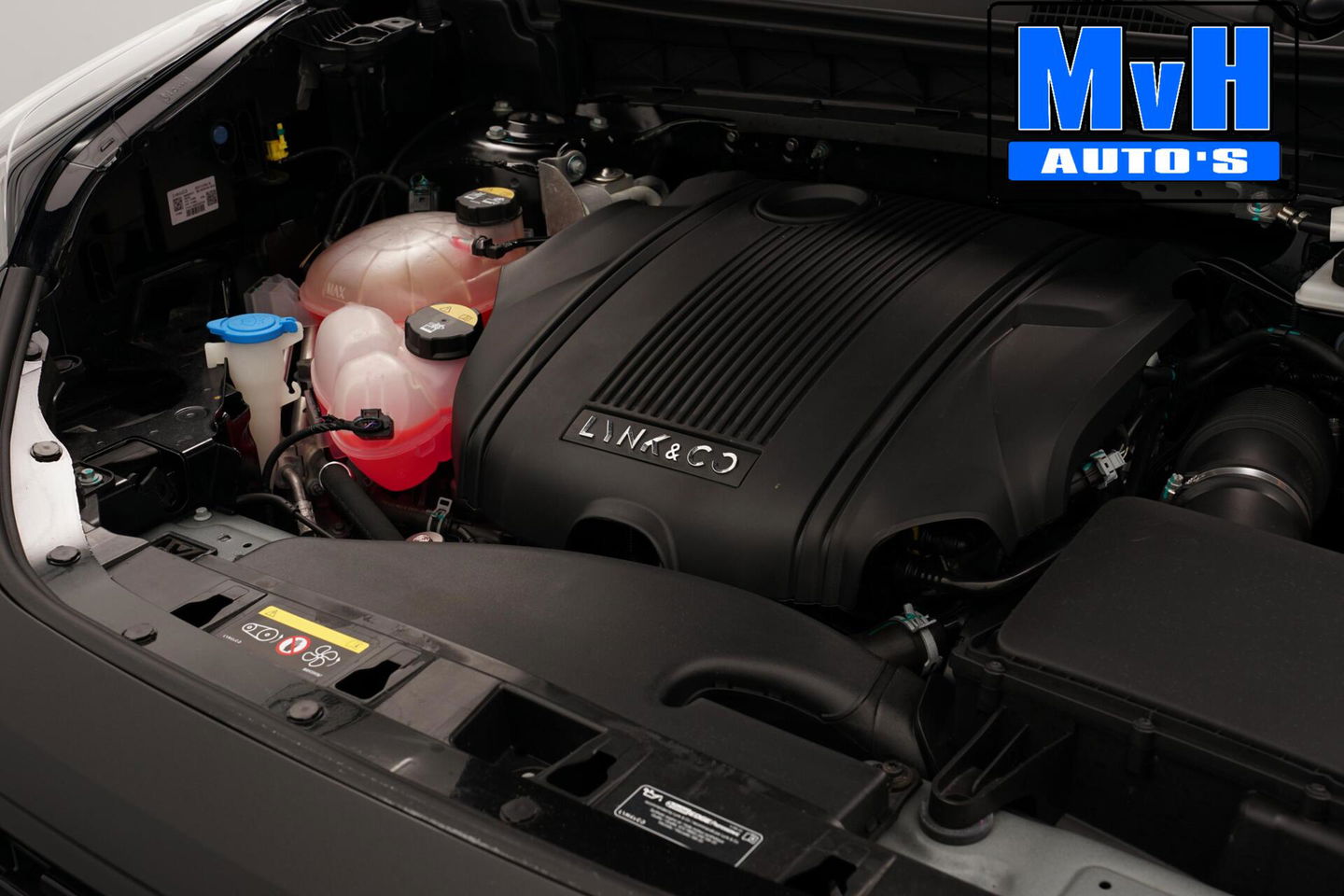 Lynk & Co 01 1.5 Hybride|FULL BLACK XL|ZWARTE.HEMEL|LEER|TREKH