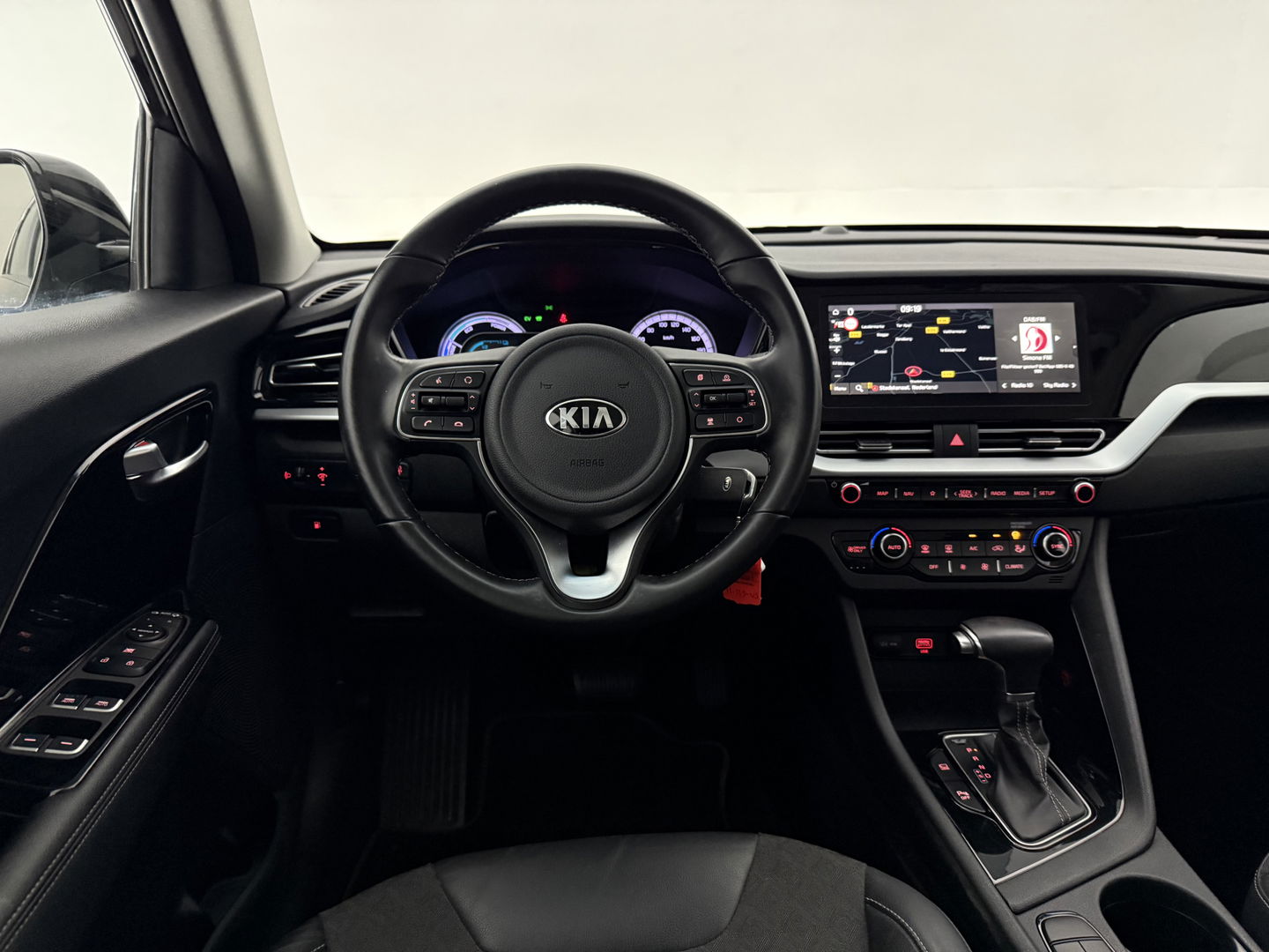 Kia Niro 1.6 GDi Hybrid 141PK DynamicLine | Camera | Adap. Cruise | Trekh. | Carplay | Navi | Parkeersens. | NAP