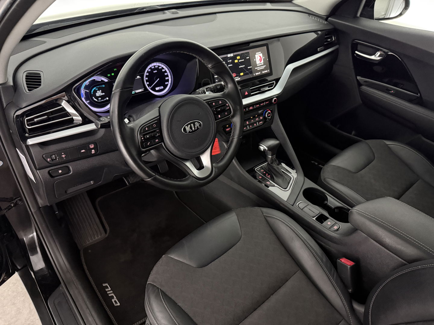 Kia Niro 1.6 GDi Hybrid 141PK DynamicLine | Camera | Adap. Cruise | Trekh. | Carplay | Navi | Parkeersens. | NAP