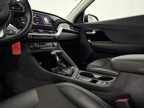 Kia Niro 1.6 GDi Hybrid 141PK DynamicLine | Camera | Adap. Cruise | Trekh. | Carplay | Navi | Parkeersens. | NAP