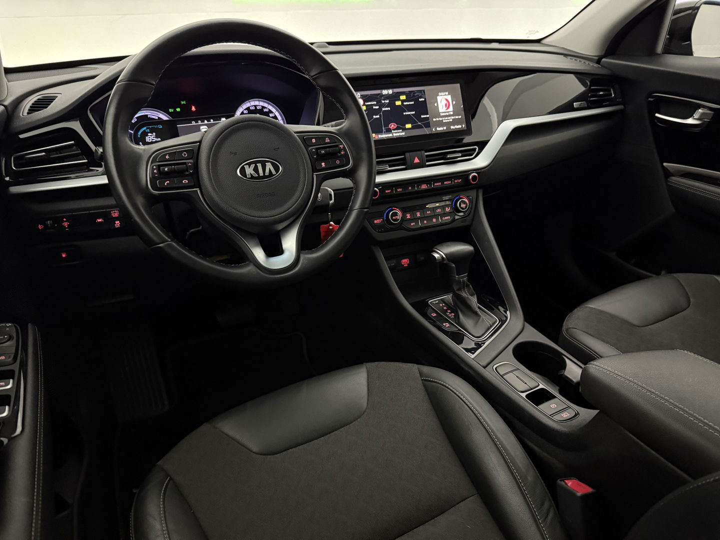 Kia Niro 1.6 GDi Hybrid 141PK DynamicLine | Camera | Adap. Cruise | Trekh. | Carplay | Navi | Parkeersens. | NAP