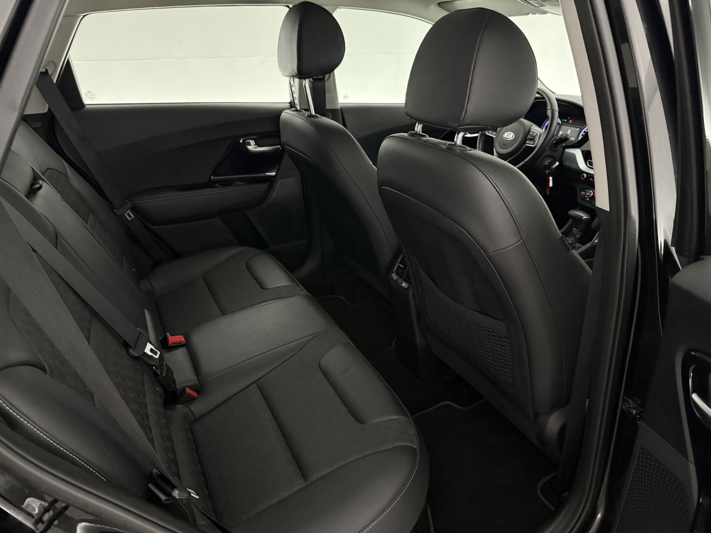 Kia Niro 1.6 GDi Hybrid 141PK DynamicLine | Camera | Adap. Cruise | Trekh. | Carplay | Navi | Parkeersens. | NAP