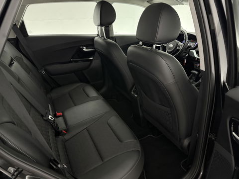 Kia Niro 1.6 GDi Hybrid 141PK DynamicLine | Camera | Adap. Cruise | Trekh. | Carplay | Navi | Parkeersens. | NAP