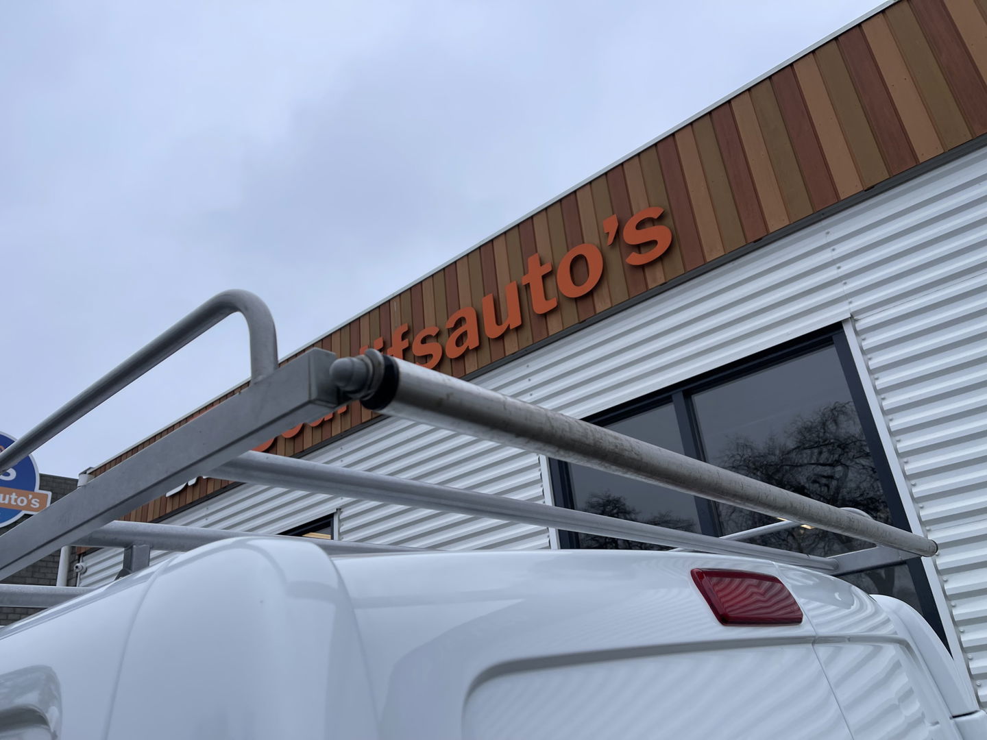 Renault Trafic 2.0 dCi 120pk T29 L2H1 Work Edition / vaste prijs rijklaar € 14.950 ex btw / lease vanaf € 252 / imperial / cruise / airco / navigatie / sidebars / euro 6