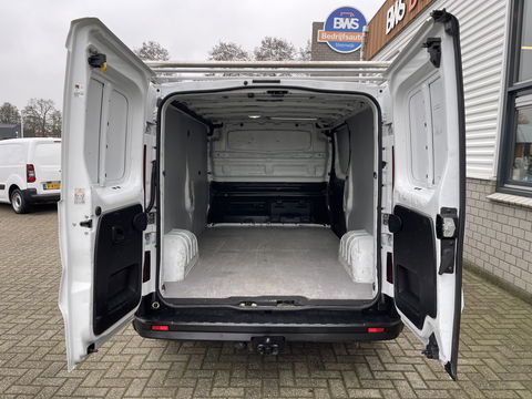 Renault Trafic 2.0 dCi 120pk T29 L2H1 Work Edition / vaste prijs rijklaar € 14.950 ex btw / lease vanaf € 252 / imperial / cruise / airco / navigatie / sidebars / euro 6