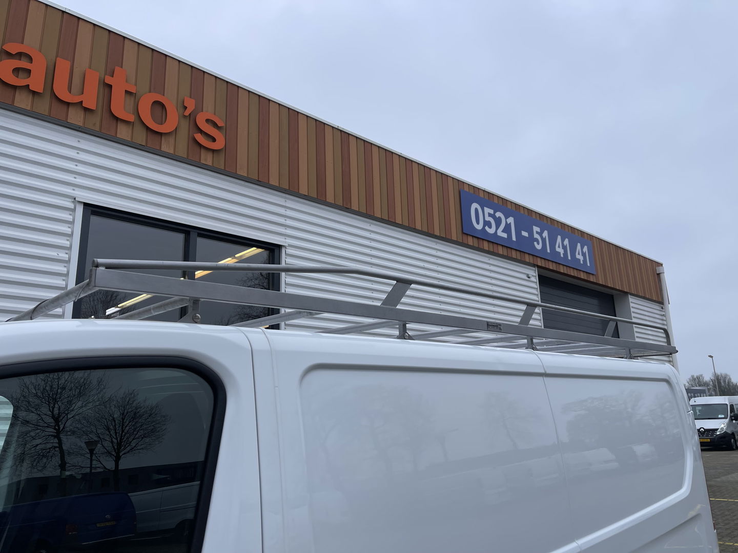 Renault Trafic 2.0 dCi 120pk T29 L2H1 Work Edition / vaste prijs rijklaar € 14.950 ex btw / lease vanaf € 252 / imperial / cruise / airco / navigatie / sidebars / euro 6