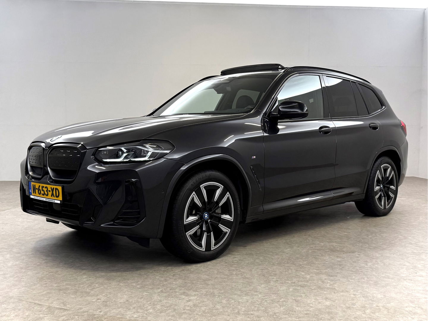BMW iX3 Executive 80 kWh M-Sport | SOH 95% | Snelladen | Pano | Virtual | Sfeer | Camera | Memory | Carplay | Adap. Cruise | NAP