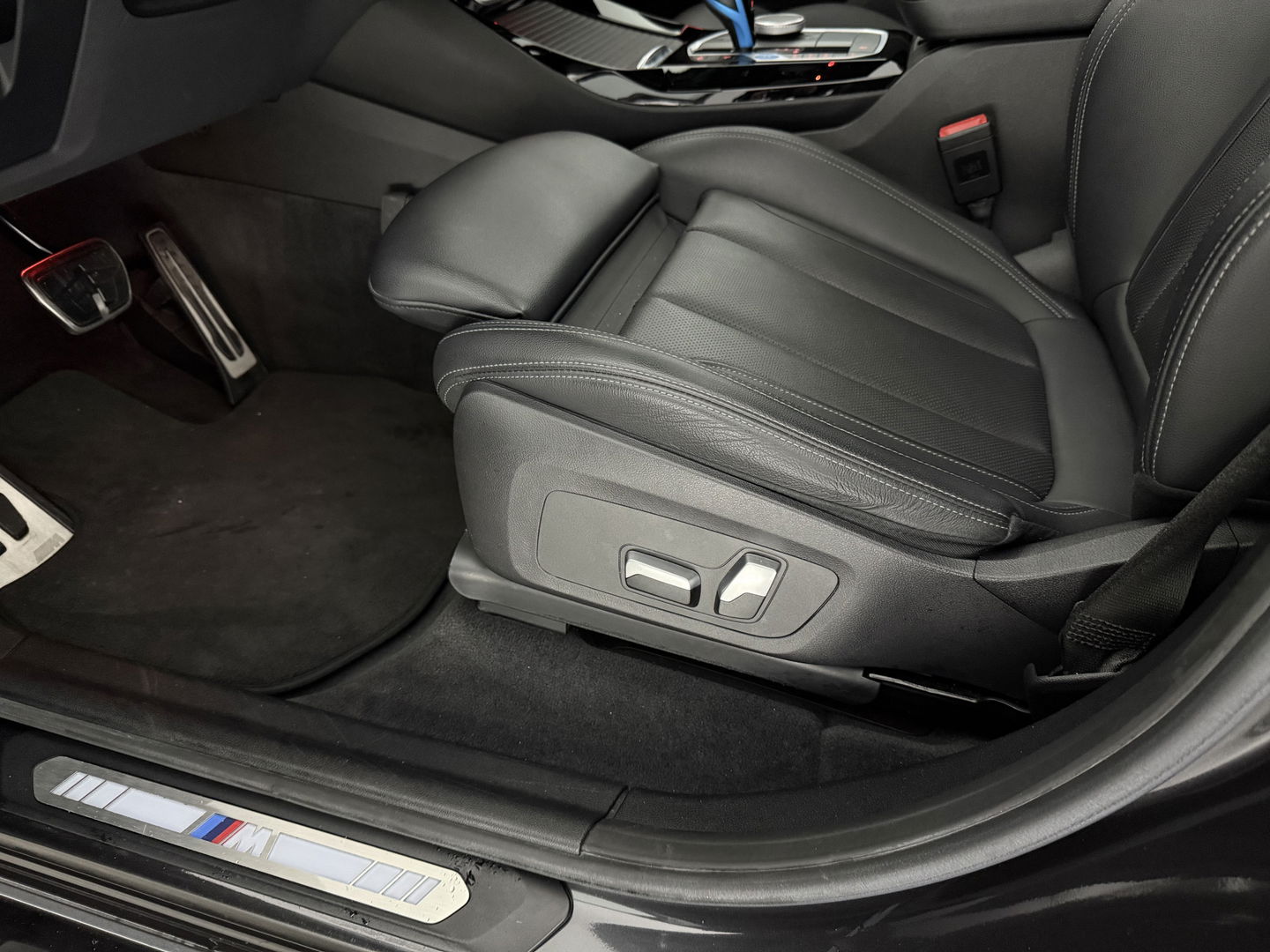 BMW iX3 Executive 80 kWh M-Sport | SOH 95% | Snelladen | Pano | Virtual | Sfeer | Camera | Memory | Carplay | Adap. Cruise | NAP