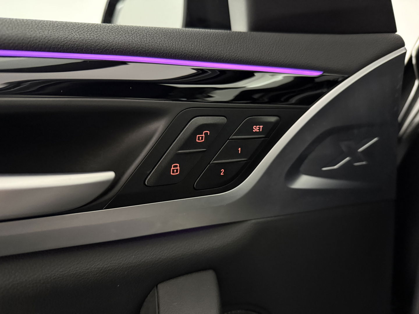 BMW iX3 Executive 80 kWh M-Sport | SOH 95% | Snelladen | Pano | Virtual | Sfeer | Camera | Memory | Carplay | Adap. Cruise | NAP