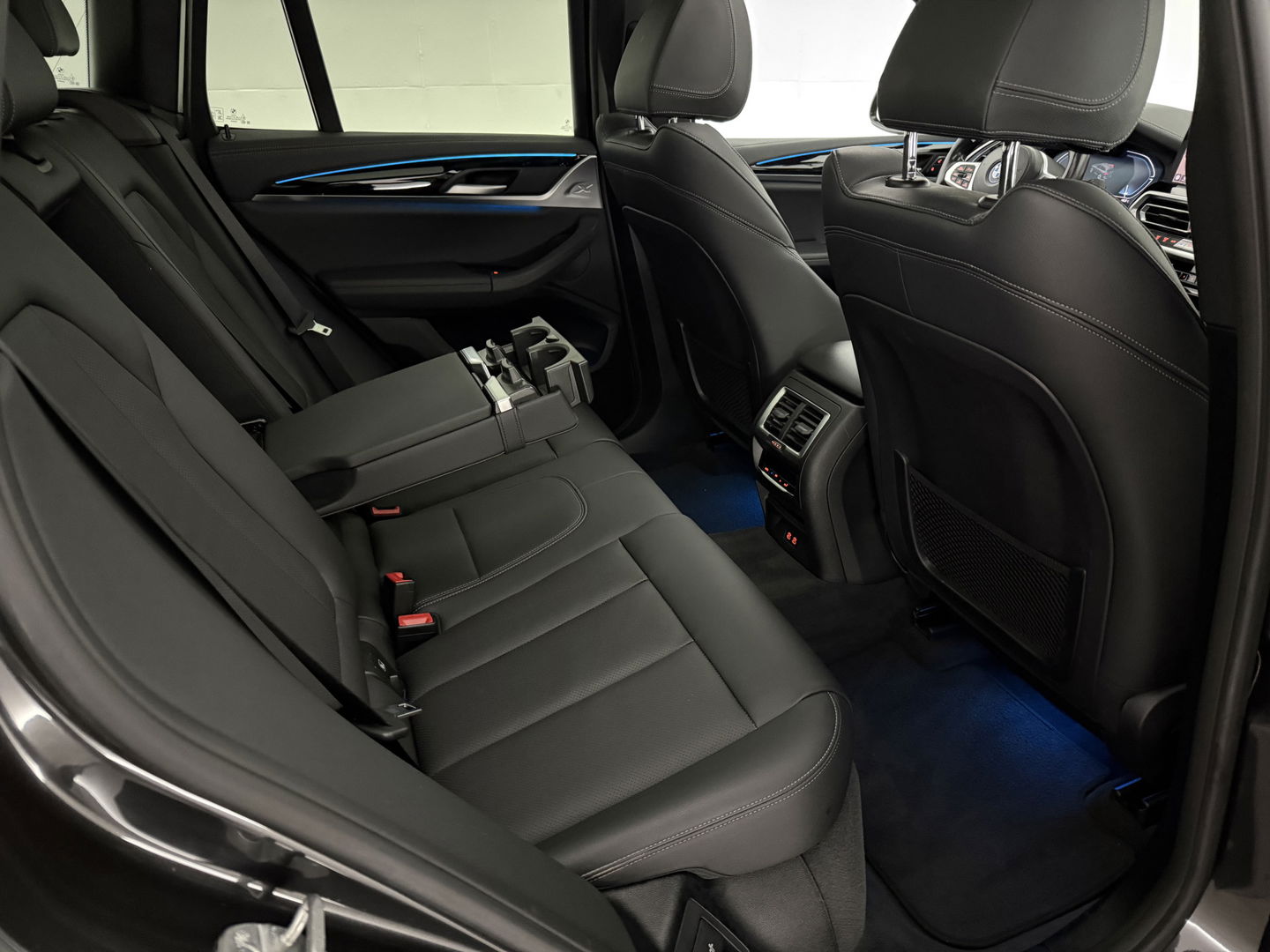 BMW iX3 Executive 80 kWh M-Sport | SOH 95% | Snelladen | Pano | Virtual | Sfeer | Camera | Memory | Carplay | Adap. Cruise | NAP