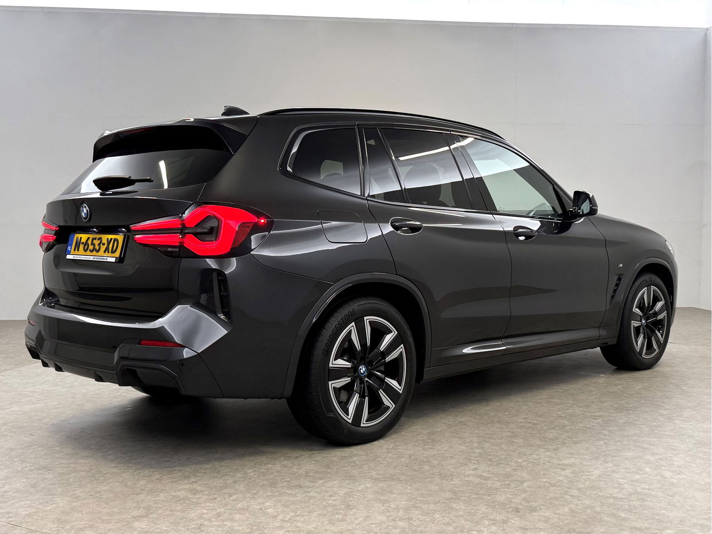 BMW iX3 Executive 80 kWh M-Sport | SOH 95% | Snelladen | Pano | Virtual | Sfeer | Camera | Memory | Carplay | Adap. Cruise | NAP