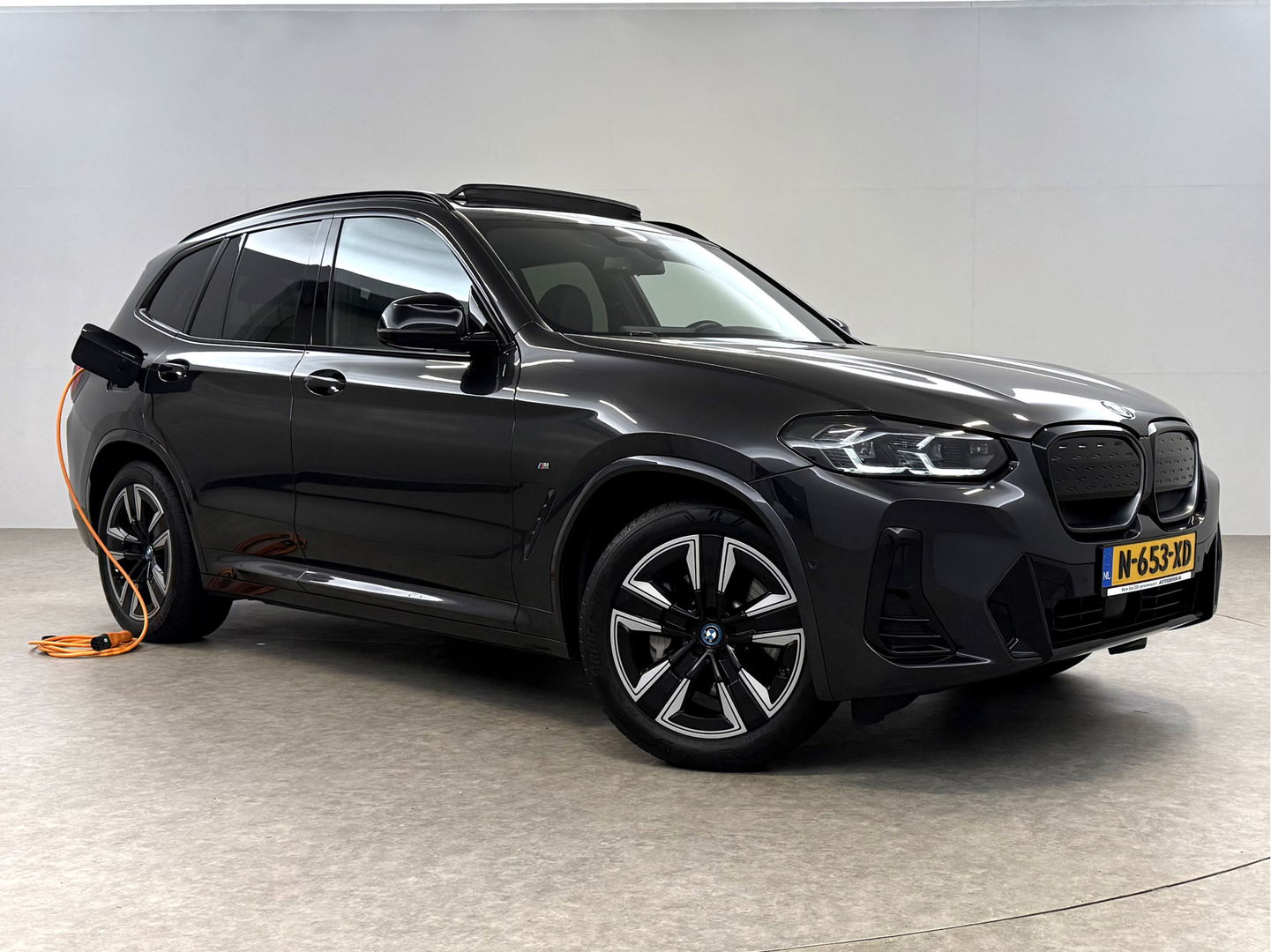 BMW iX3 Executive 80 kWh M-Sport | SOH 95% | Snelladen | Pano | Virtual | Sfeer | Camera | Memory | Carplay | Adap. Cruise | NAP
