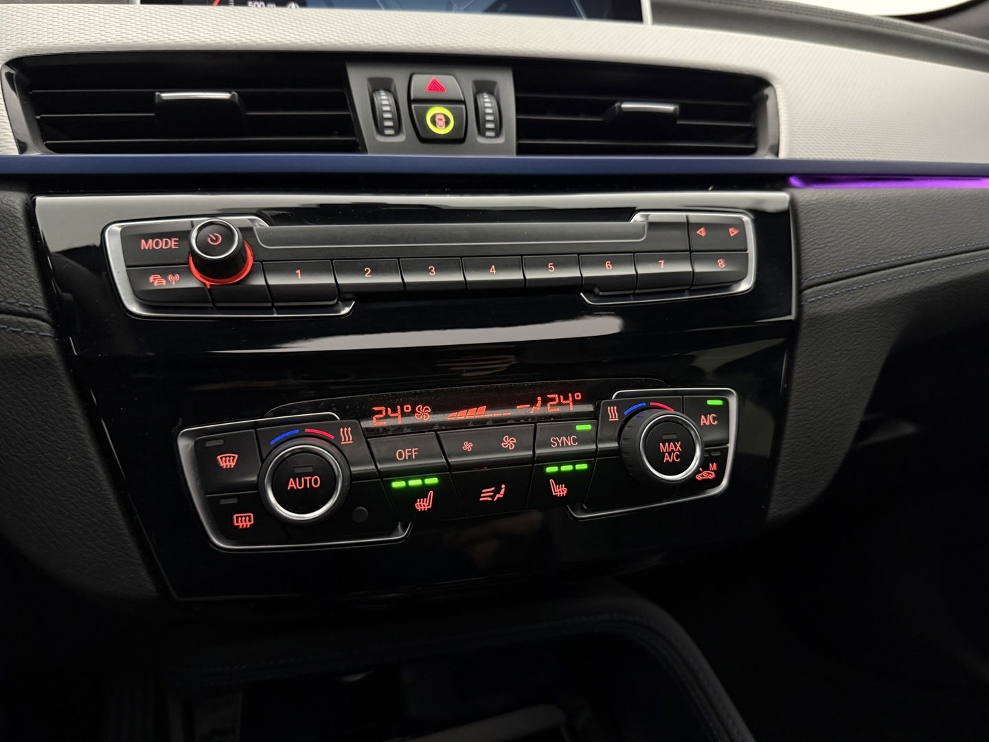 BMW X1 sDrive18i M-Sport | Pano | Camera | Sfeer | Trekh. | Navigatie | Stoelverw. | Cruise