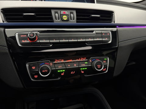 BMW X1 sDrive18i M-Sport | Pano | Camera | Sfeer | Trekh. | Navigatie | Stoelverw. | Cruise
