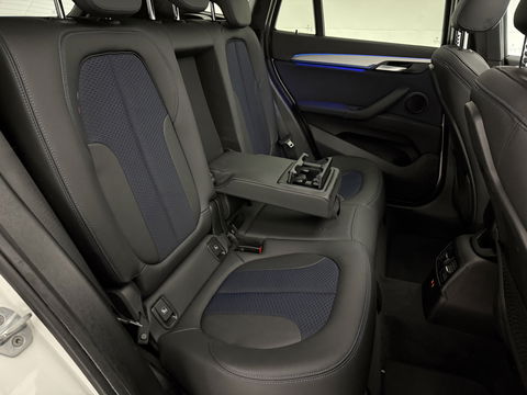 BMW X1 sDrive18i M-Sport | Pano | Camera | Sfeer | Trekh. | Navigatie | Stoelverw. | Cruise