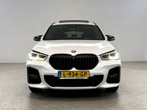 BMW X1 sDrive18i M-Sport | Pano | Camera | Sfeer | Trekh. | Navigatie | Stoelverw. | Cruise