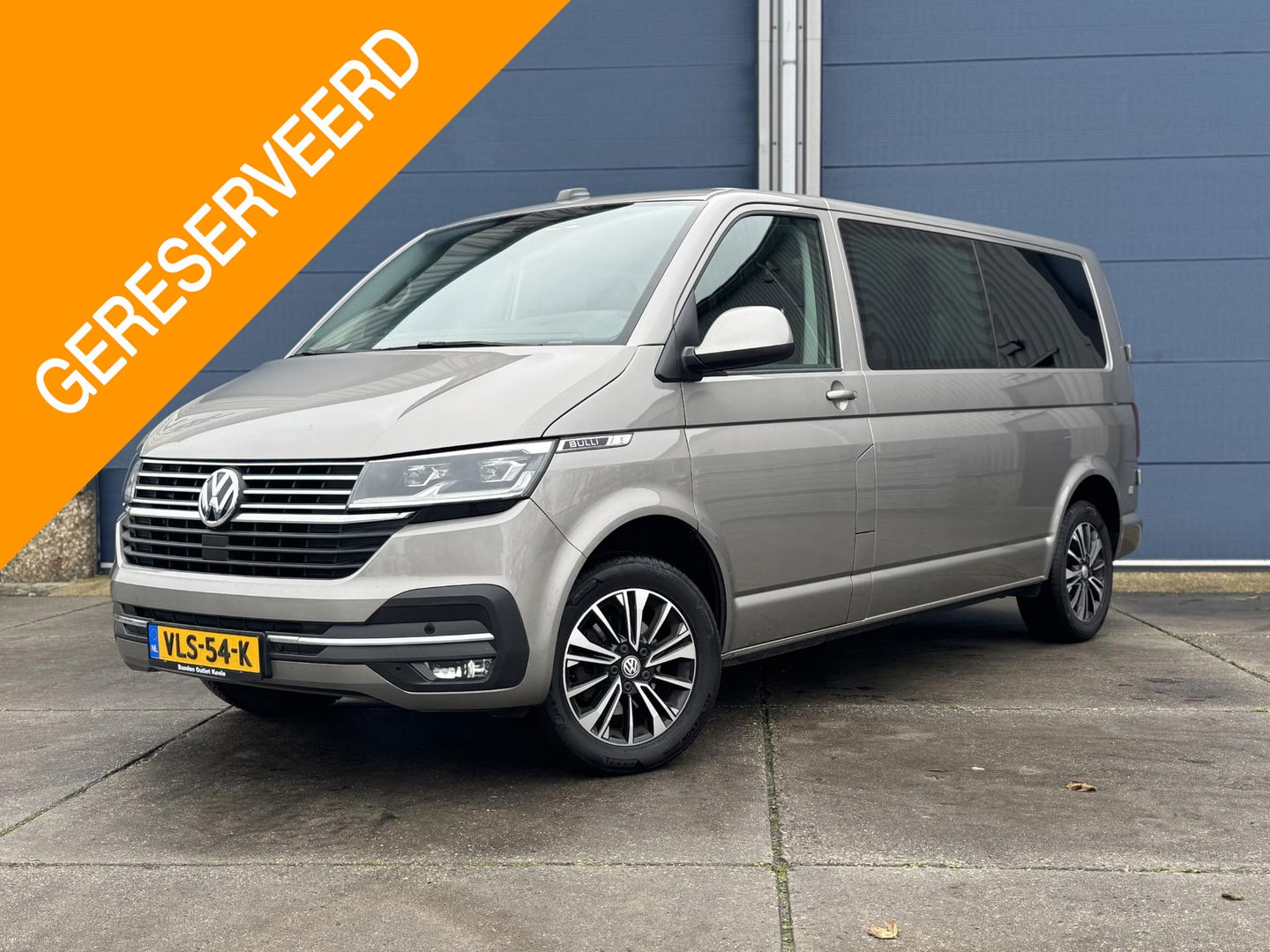 Volkswagen Transporter 2.0 TDI L2H1 30 DC BULLI / DUBBEL CABINE / VIRTUAL COCKPIT / AUTOMAAT / CARPLAY