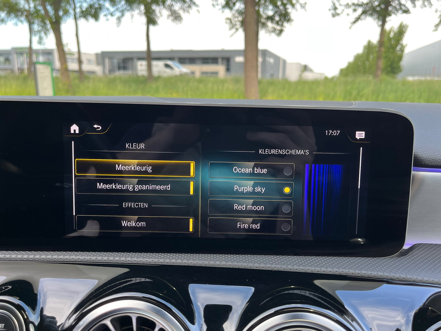 Mercedes-Benz A-Klasse 250 AMG|Pano|Camera|Carplay|Ambient Light|Stoelverwarming|224PK